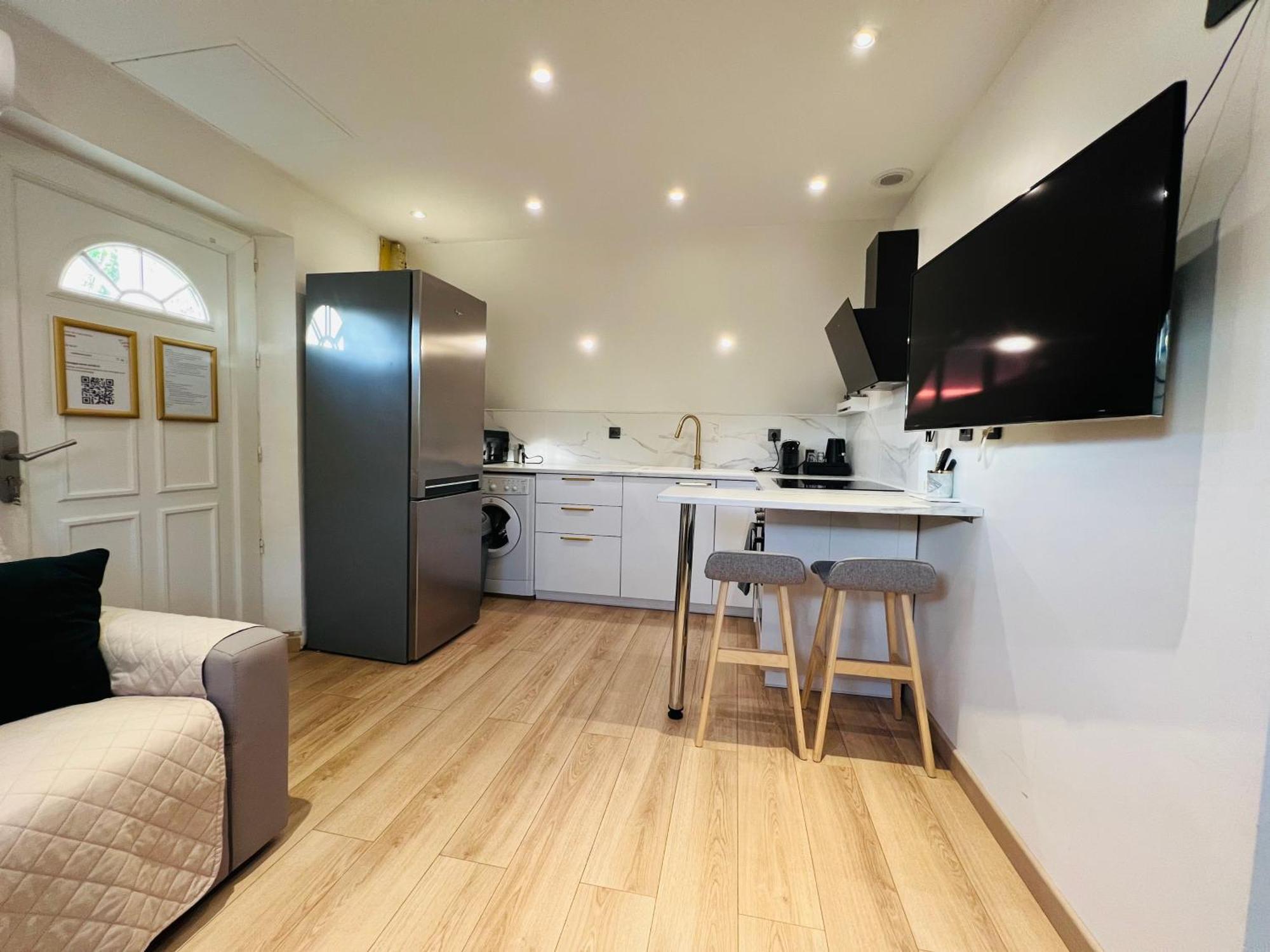 Superbe Appartement Avec Jardin Et Parking Prive Ris-Orangis Exterior photo